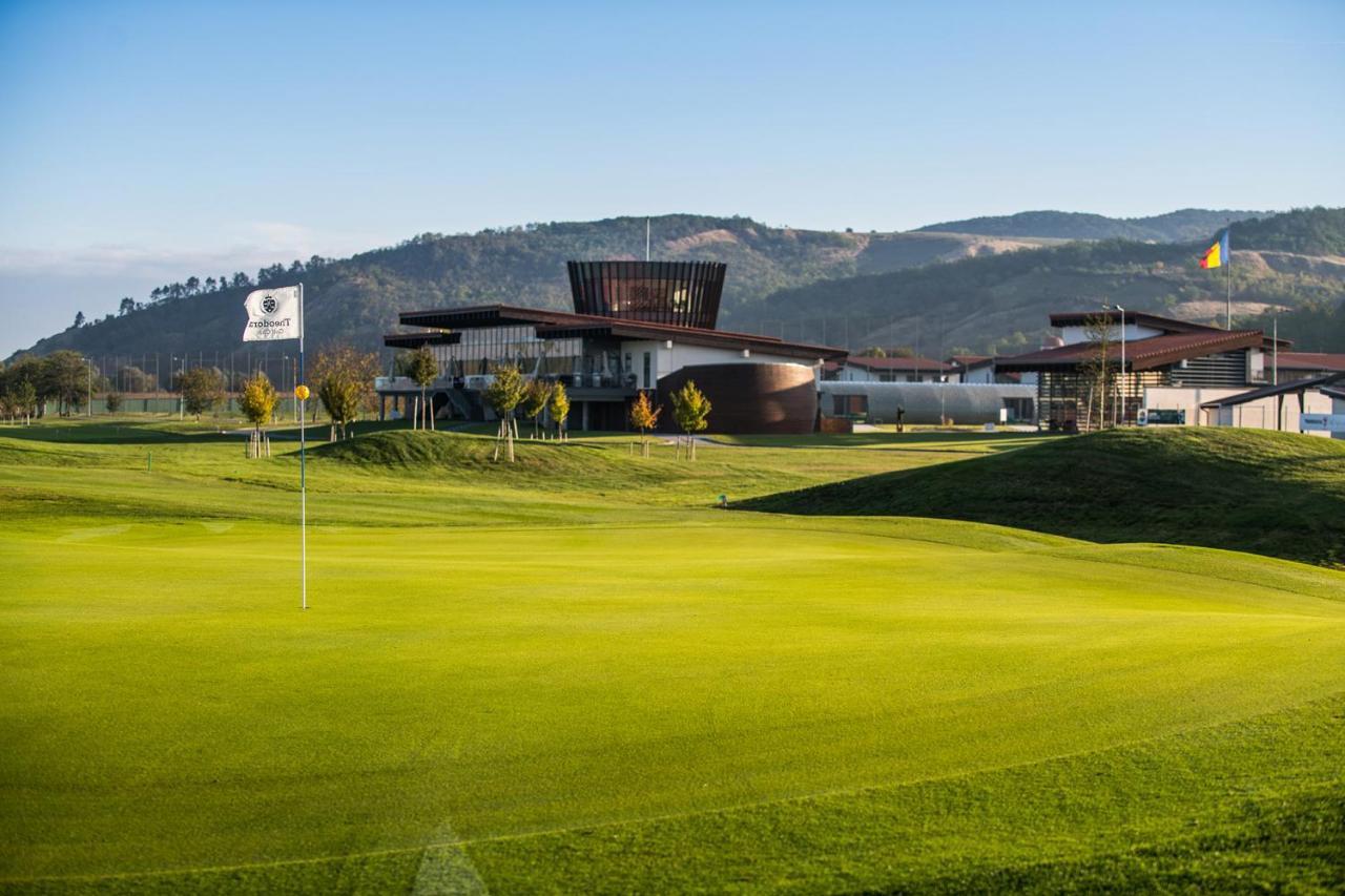 Hotel Theodora Golf Club Alba Iulia Exterior foto